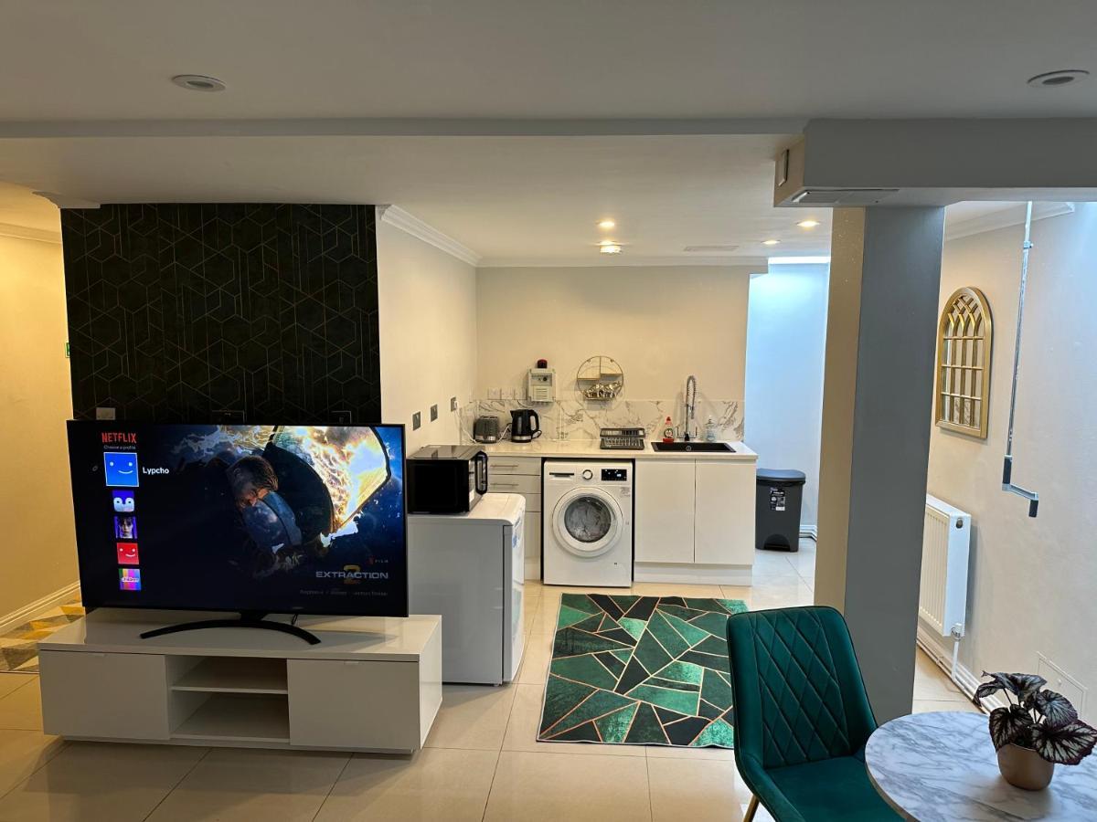 Luxury Studio Apartment Harrow on the Hill Eksteriør billede