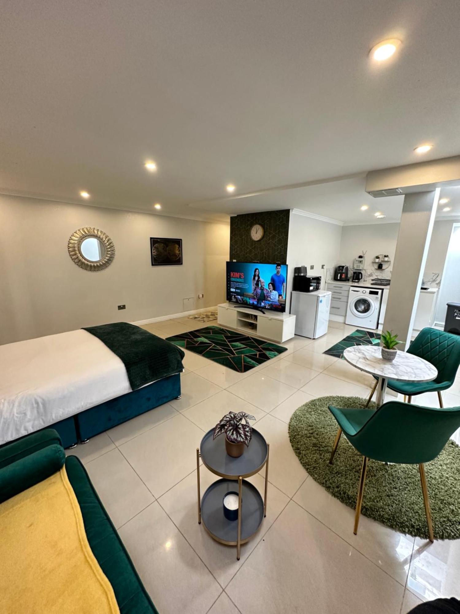 Luxury Studio Apartment Harrow on the Hill Eksteriør billede