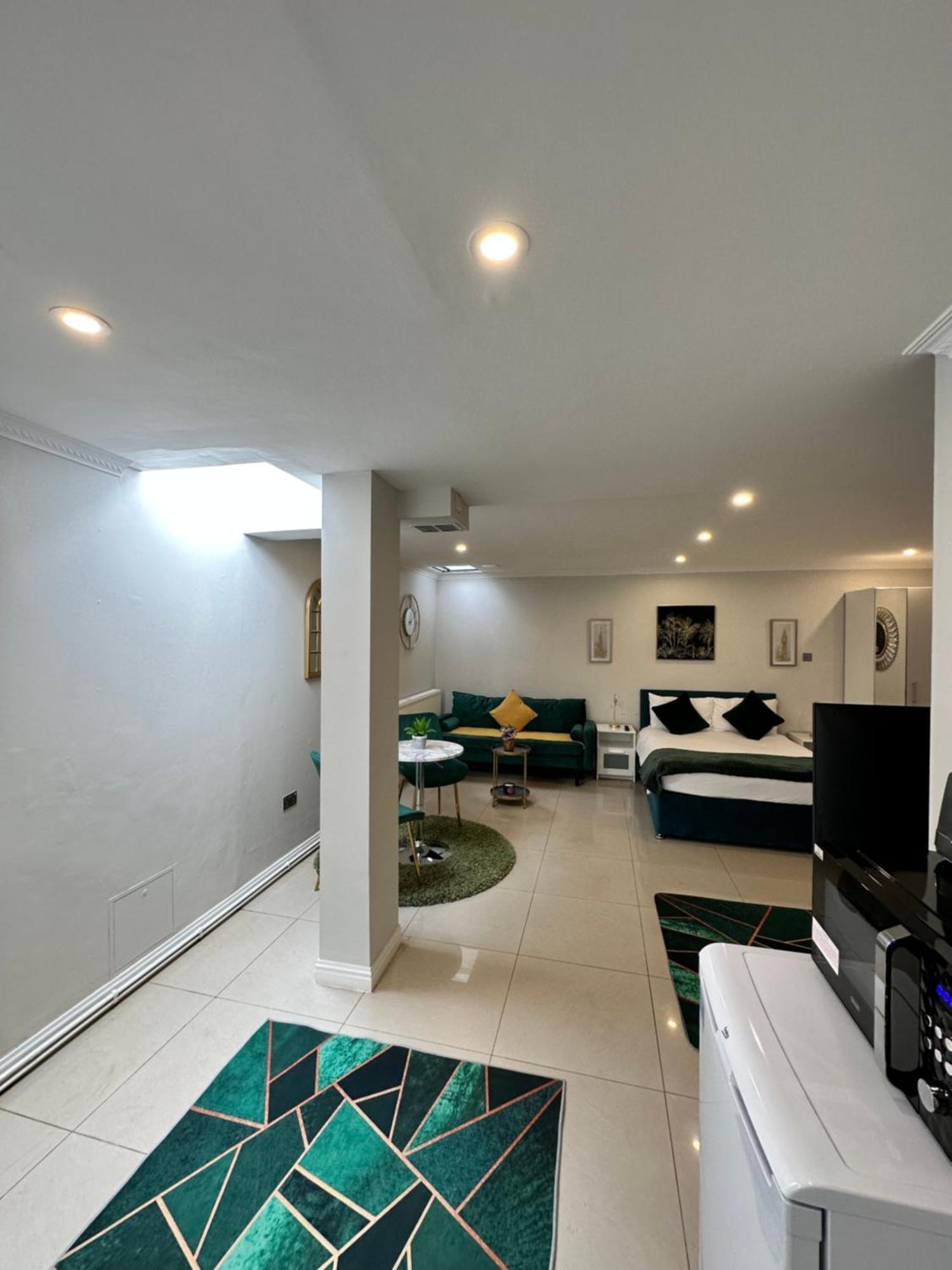 Luxury Studio Apartment Harrow on the Hill Eksteriør billede