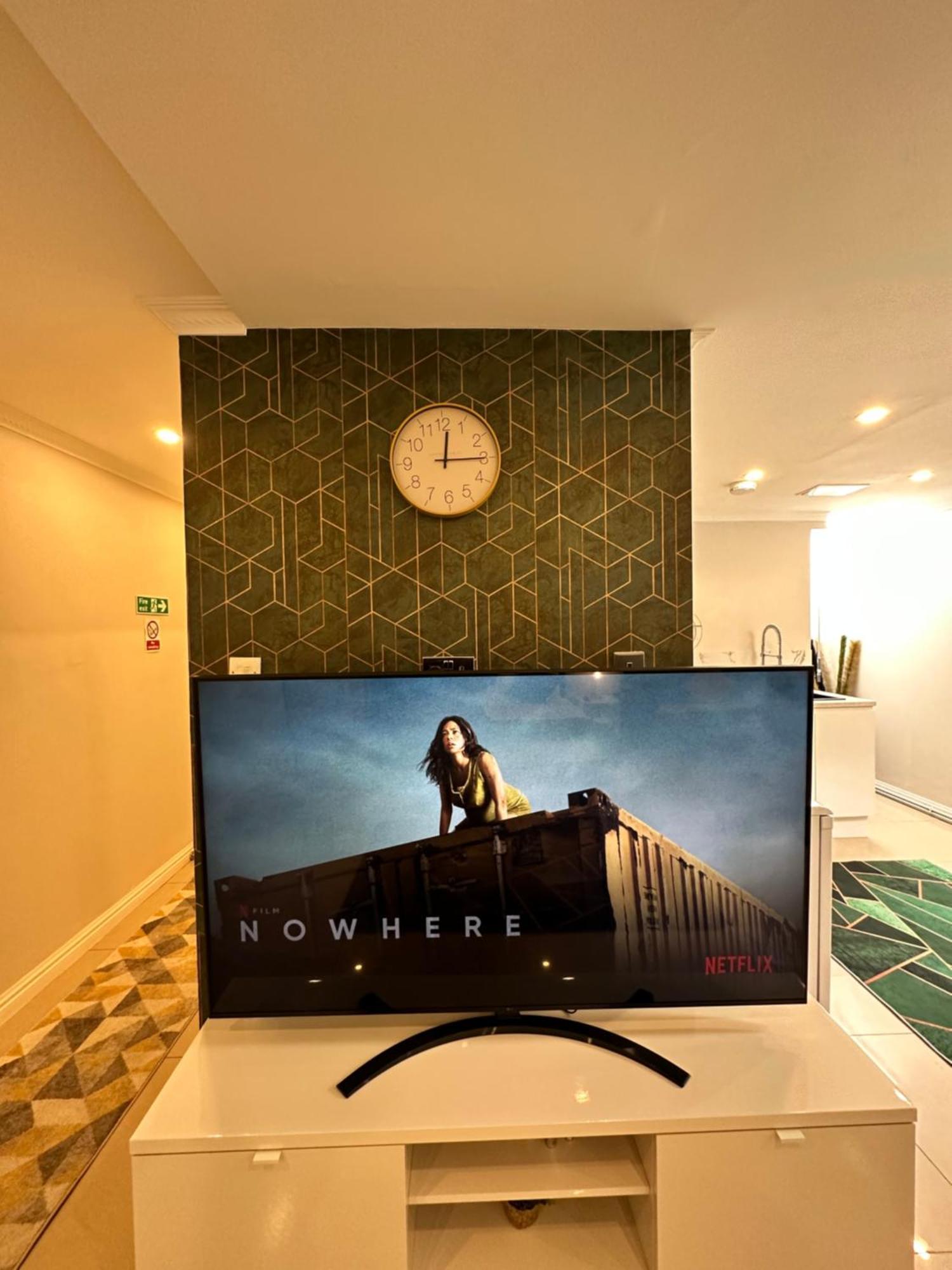 Luxury Studio Apartment Harrow on the Hill Eksteriør billede