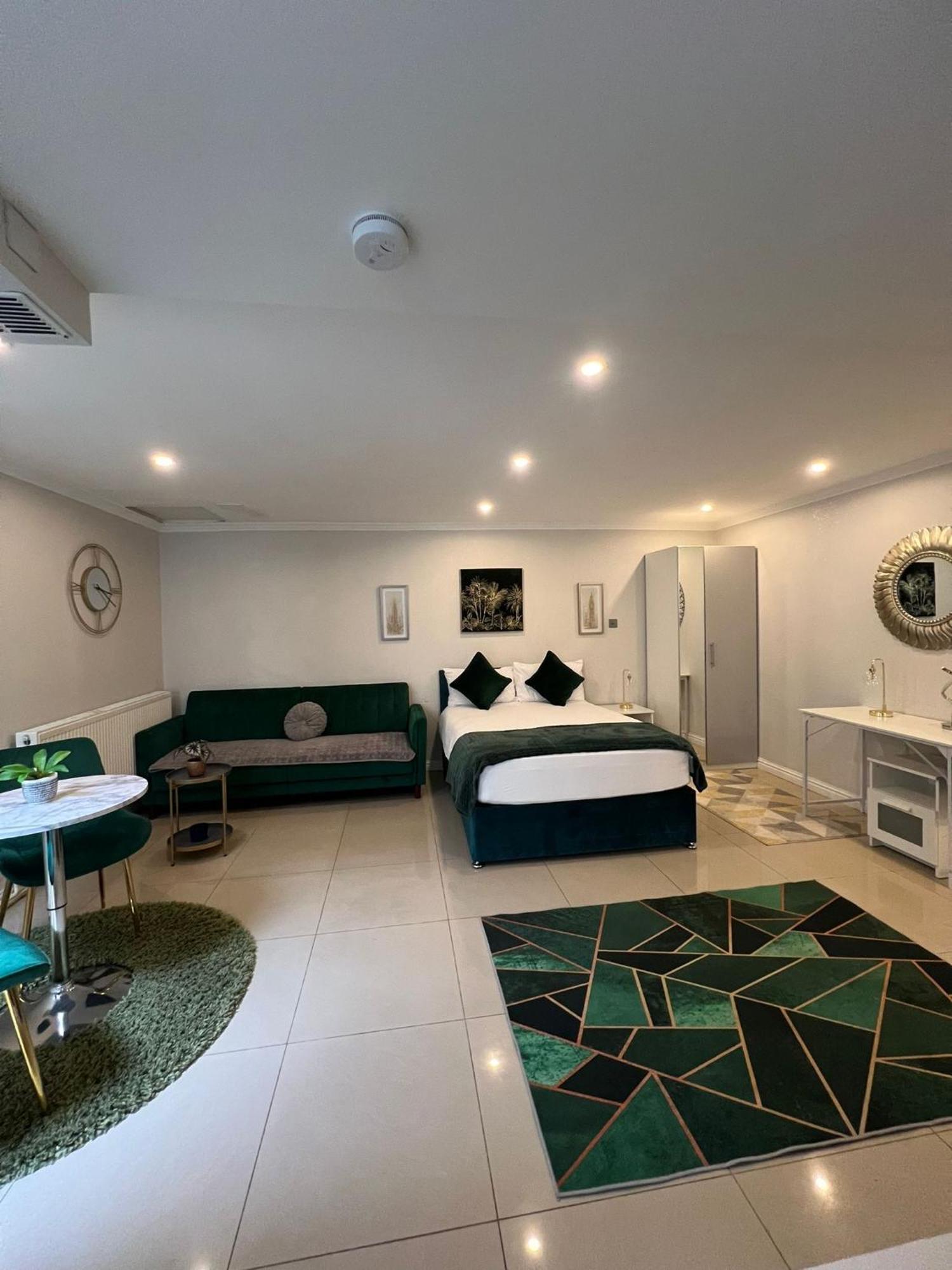 Luxury Studio Apartment Harrow on the Hill Eksteriør billede