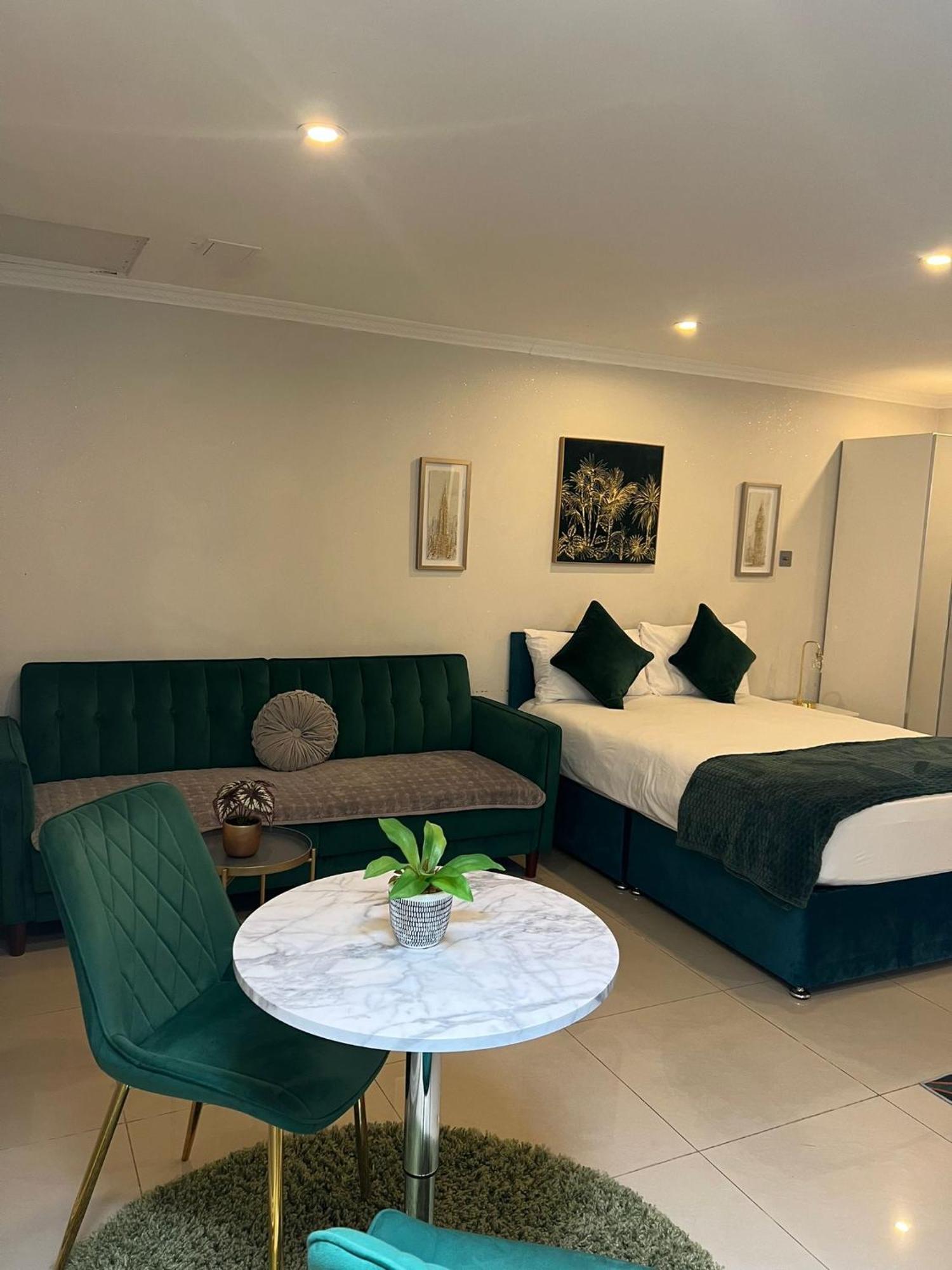 Luxury Studio Apartment Harrow on the Hill Eksteriør billede
